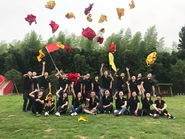 “向梦想出发” 币游国际销售团建活动完善绽放